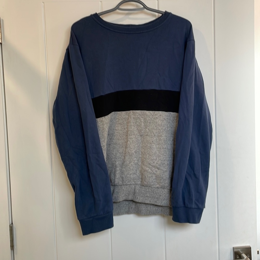 Mens crewneck